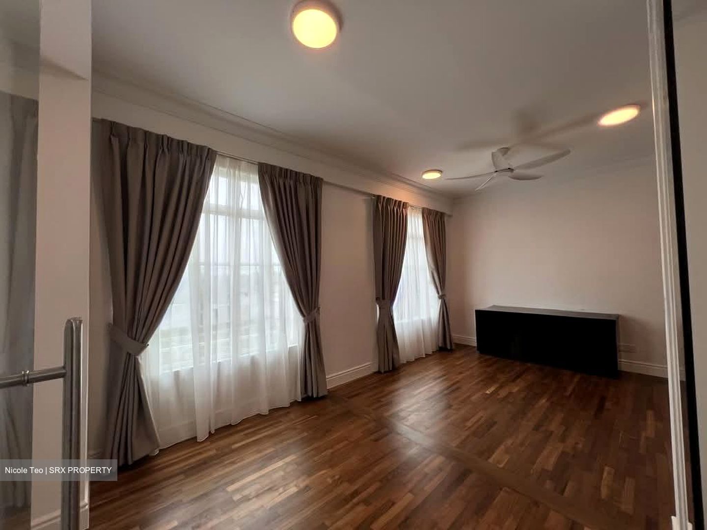 Kew Crescent (D16), Terrace #588303631